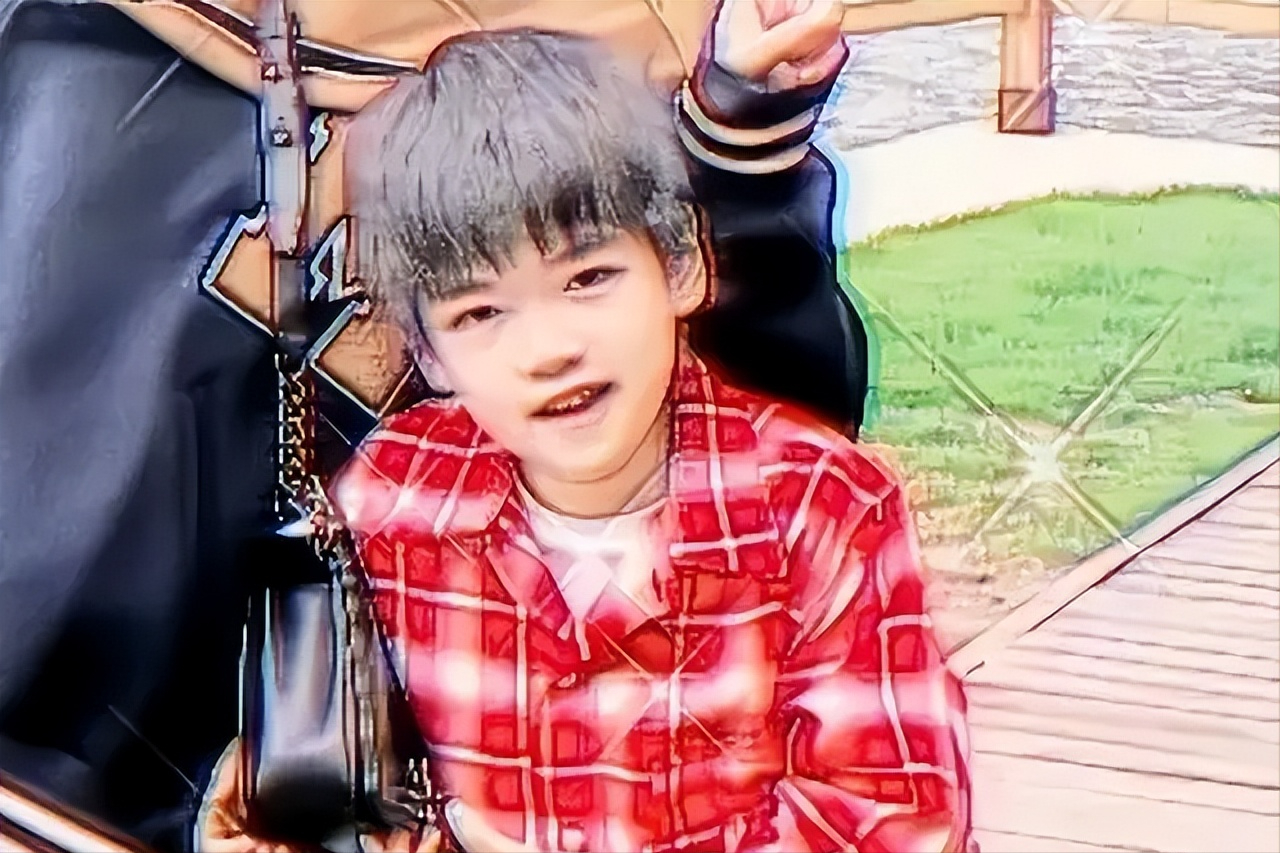 好多明星去看了梅西比赛（陈妍希带娃看梅西比赛）(图18)