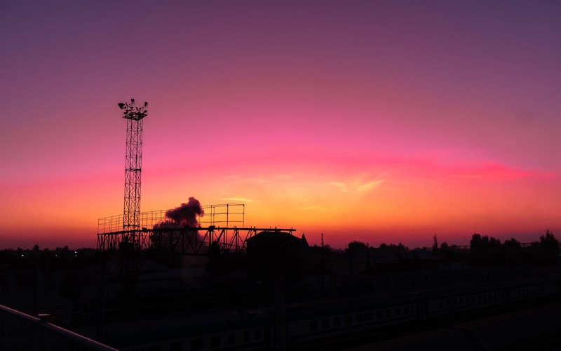 东南北地很危险打一地名：（危险的旅游胜地）(图5)