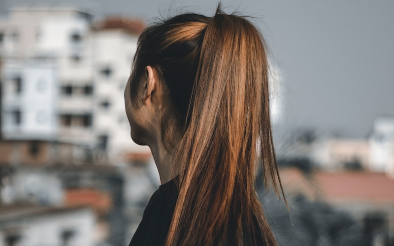 初一洗头了怎么办（初一学生洗头养护技巧）(图1)